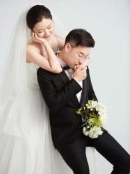 -光阴的故事婚纱摄影(苏州店)