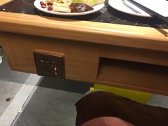 充电孔-火锅岛潮牌自助餐厅(天津天佑城店)