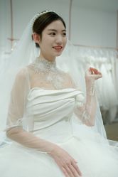 -派丽莫Pellimo原创设计婚纱品牌