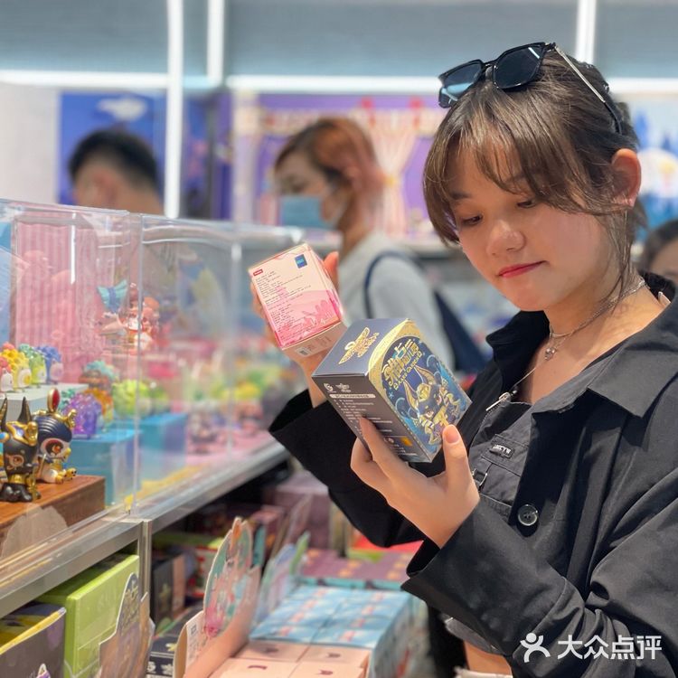 🖤过年不打烊丨深圳潮人聚集地TOP TOY🔥潮玩合集店！