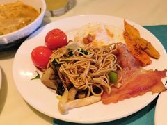-亚龙湾希尔顿自助餐厅·海鲜·烧烤·沙滩BBQ·现场乐队