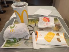 板烧鸡腿堡-麦当劳(北亭广场分店)