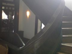 楼梯转角处-大可堂普洱茶馆(襄阳南路馆)