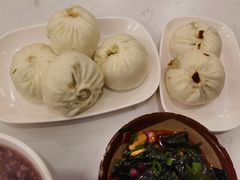 -李与白包子铺(桐梓林店)