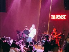 -TZ House音乐现场(来福士中心店)