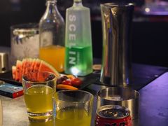 -简奥斯汀·赫本酒吧