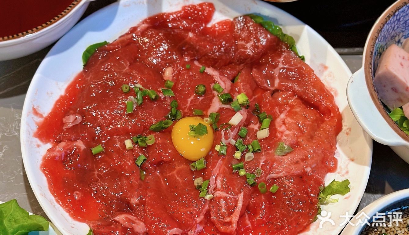 藏在居民区里的重庆火锅店，蒜里甜牛肉串爱了‼️