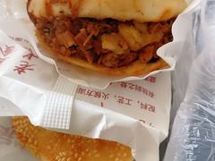 牛肉烧饼（多肉）-穆得·老周家牛肉烧饼(普利街店)