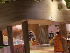 -水桶王国主题餐厅·聚会·生日派对·亲子活动·家庭套餐(亚龙湾希尔顿店)