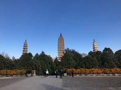 -三塔倒影公园