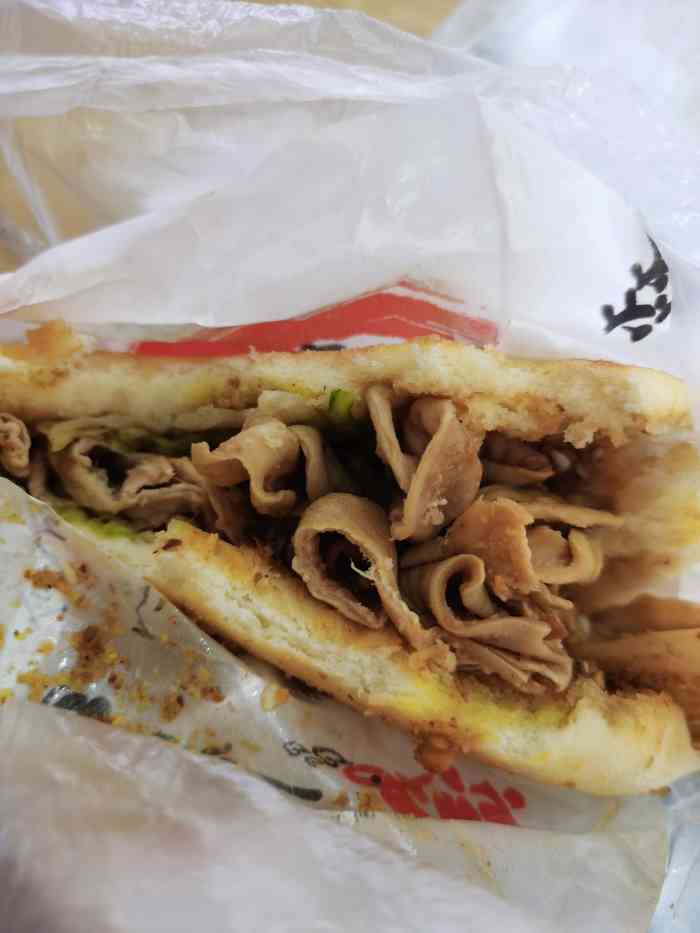 鸭肚卷饼-"好久没来了,之前过来的时候还是在外面摆了.