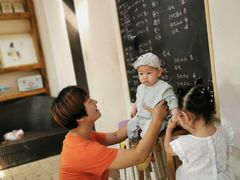 -阿姨来了月嫂服务中心(徐汇店)