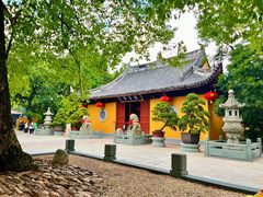 -龙华寺