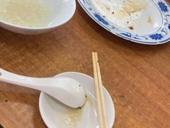 -老字号眼镜子煎包汤包店