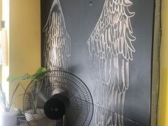 -志龙皇冠吃货椰子铺