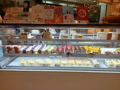 面包甜点陈列柜-BreadTalk面包新语·烘焙蛋糕(高德置地春广场店)