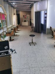 -PE SALON 