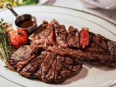 碳火扒澳洲M5和牛T骨牛排-Kathleen's Waitan 凯圣琳江景西餐厅(外滩店)