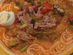 -粉小主·贵州酸汤牛肉粉(南京仙林金鹰店)