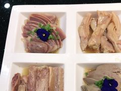 -香山湖家家宴(中山陵店)
