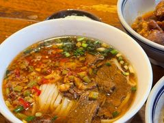 -矮子粉店1985·长沙米粉(湘春路店)