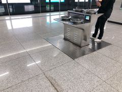 -马鹦路(地铁站)