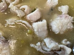 -严记小天府酸菜鱼(西四路店)