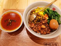 -呼啦面馆·头牌豌杂面(建新东路店)