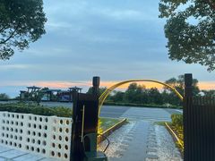 -弥舍·湖景团建泳池派对别墅·湖山境店