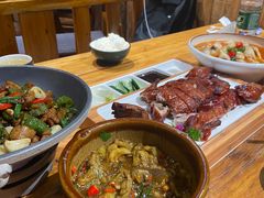 -老滇山寨•云南特色菜•地方菜•民族风情歌舞表演(金碧店)