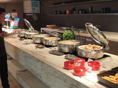 -筠咖啡西餐厅(上海国展宝龙丽筠酒店)