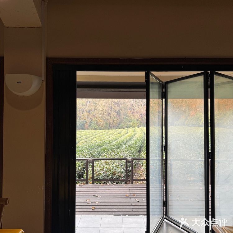 杭州西湖下午茶的小确幸喔[爱心][爱心]