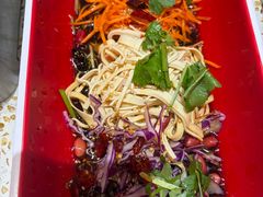 -小董哥烤串·爆汁大油边(故宫店)