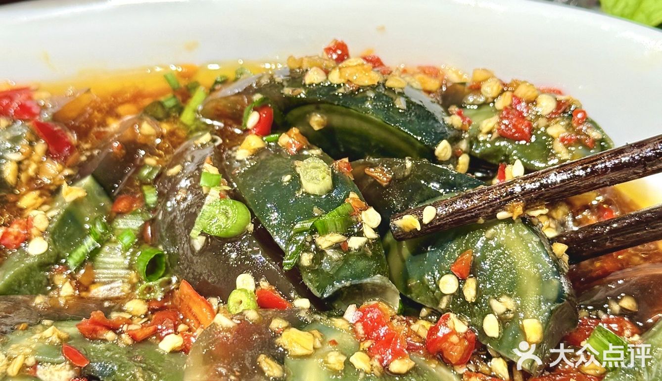 中南区挖到学生党私藏食堂！花雕香里涮出仪式感