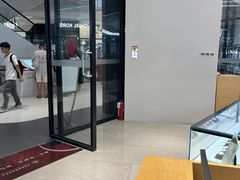 -亨吉利世界名表中心(砂之船奥莱店)