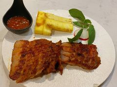 西贡炭烧猪颈肉配菠萝-美奈小馆·越南料理(中航城君尚购物中心店)