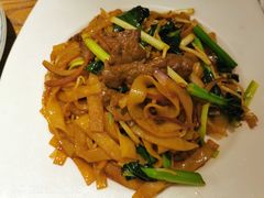 湿炒牛河-李记潮汕砂锅粥(营福路店)
