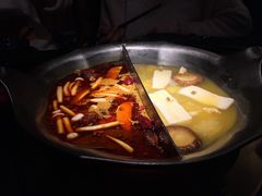 台式麻辣花胶鸡鸳鸯锅-湊湊火锅·茶憩(世博大道店)