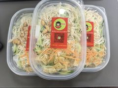 -媛媛家秘制鸡丝凉皮(陆慕店)