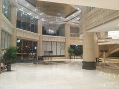 -维也纳酒店(深圳国际会展中心沙井上南店)