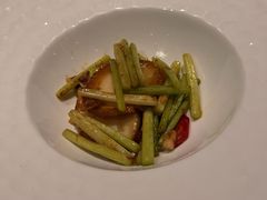 蒜苔焗鲜鲍-湖滨客舍·湖北菜
