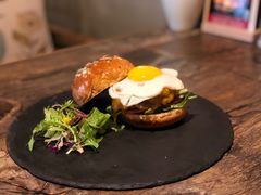 -HIGH FIVE哈福手工汉堡(桂林路店)