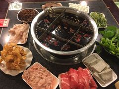 -邓莽子老火锅(中兴路总店)