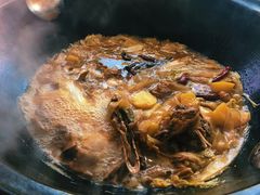 -粘豆包柴火铁锅炖