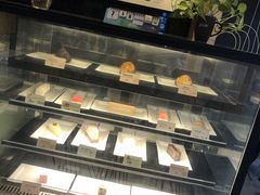 面包甜点陈列柜-麦当劳(世界城广场店)