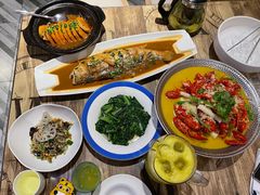 -香山湖家家宴(中山陵店)