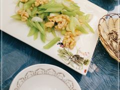 -达吾手抓美食城总部(义乌店)