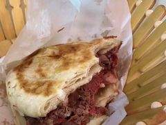 -闫家驴肉老店(华电一校店)