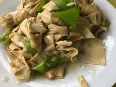 -叶存利海鲜大馅饺子(东戴河止锚湾店)