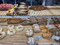 -焙丽拾光(麦凯乐直营店)